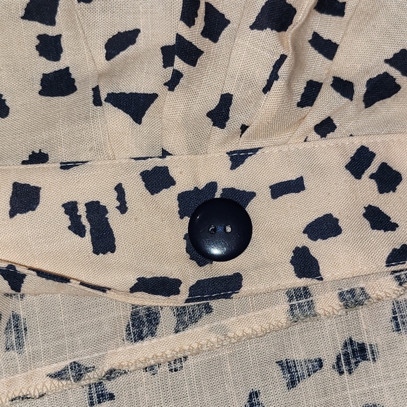 Vintage.  Made in USA. Millicent of California. 1 button blouse. Size 4 - Picture 4 of 12